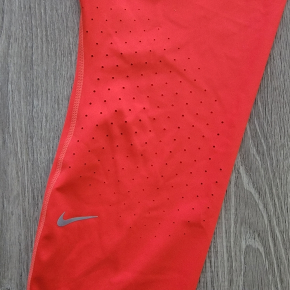 BRAND NEW Nike Dri-FIT One High Rise 7/8 Pocket Tights Women's Size XL - Picture 2 of 10